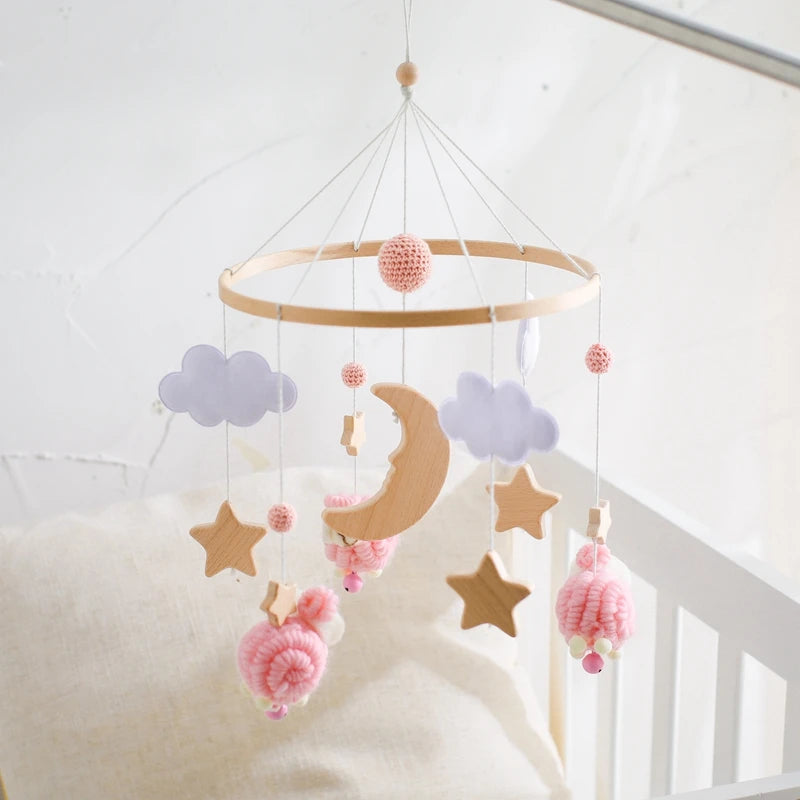 Baby Crib Mobile Rattle Toy Wooden Bed Bell Mobile Hanging Teddy Velvet Bear Doll Toy Newborn Music Box Crib Mobile Bracket Gift